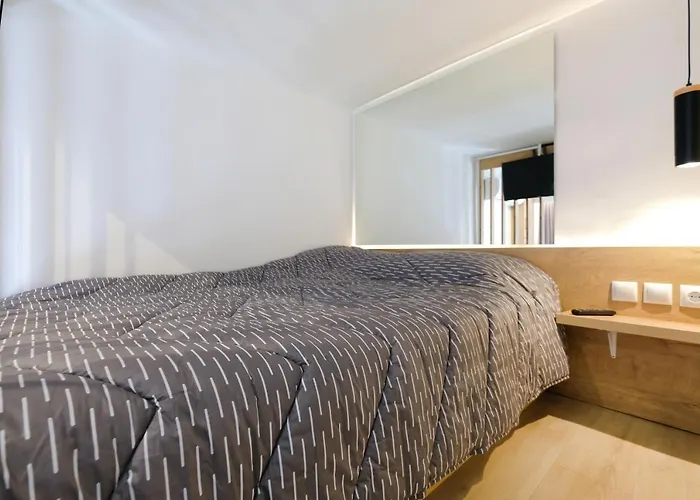 Apartment Blackhaus Young Mini